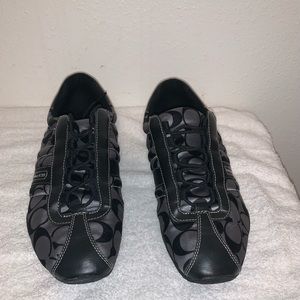 Women Coach Size 11